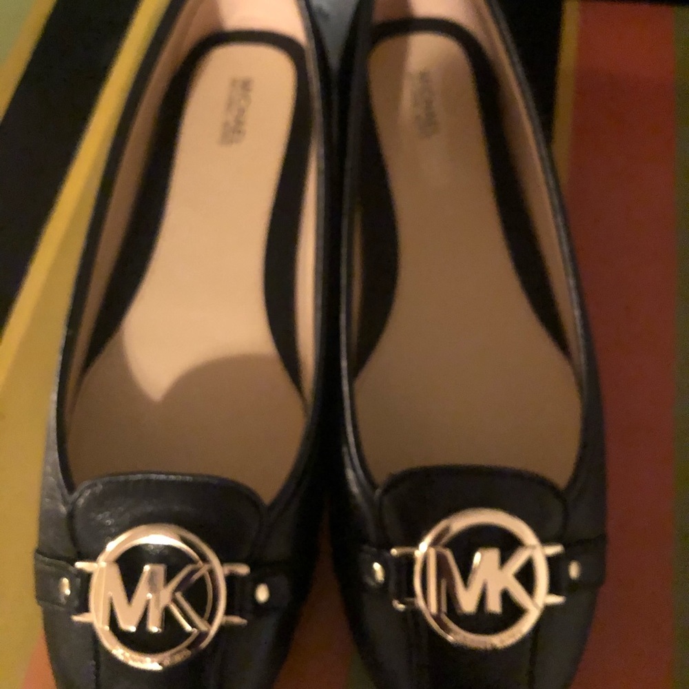 Michael Kors Tracee Black Moccasins